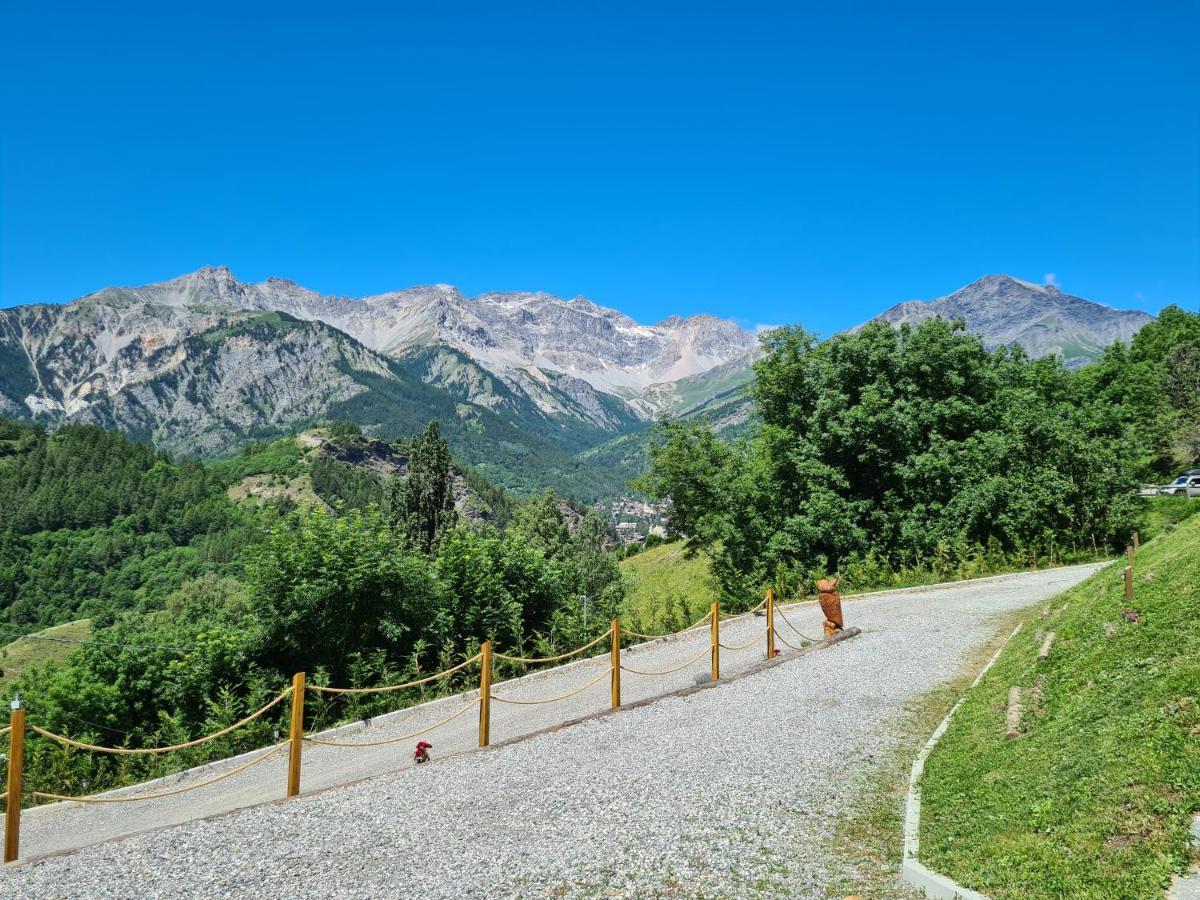 La Maison. Il Nido Dell'Aquila Bardonecchia Exterior foto